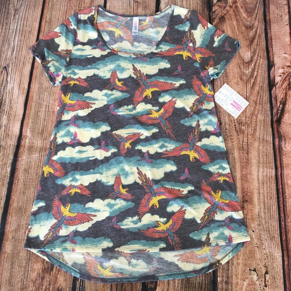 LuLaRoe Classic T-Size Medium